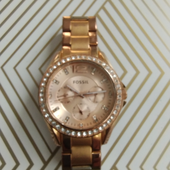 Fossil Riley Multifunction Rose Gold Tone Stainless Steel Watch - Picture 5 of 16